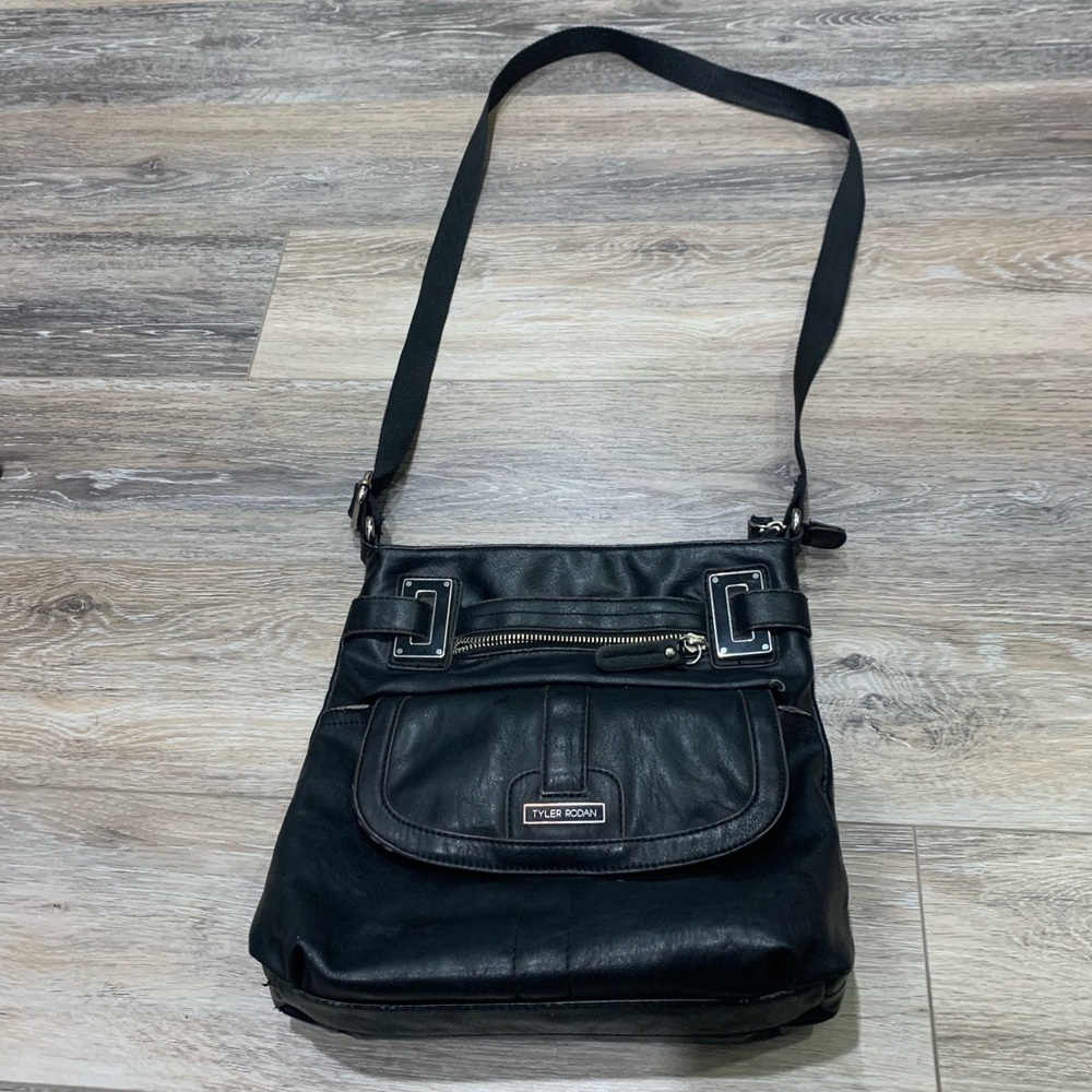 Crossbody purse